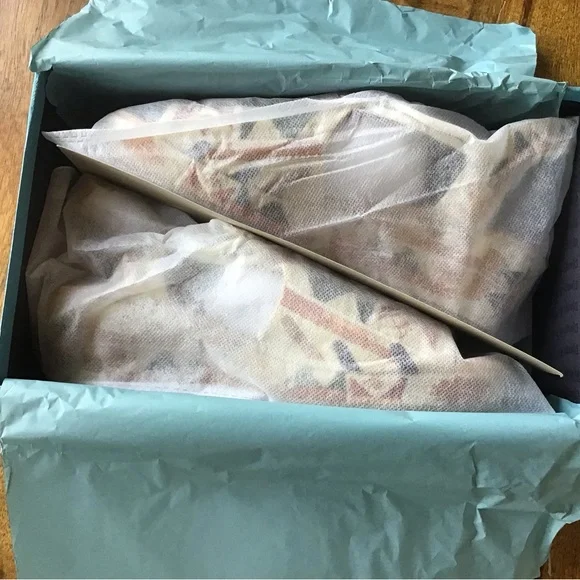 Women's Embroidered Sandals - Multicolor - Picture 6 of 8